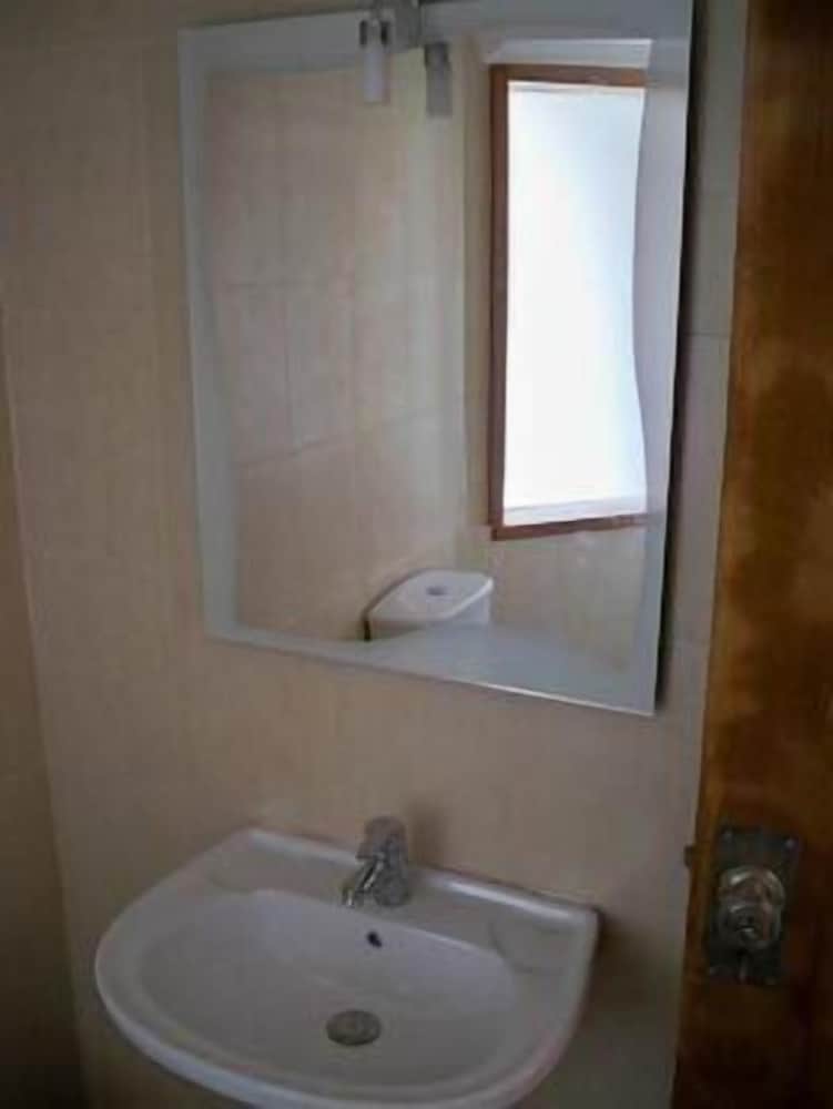 Photo 42