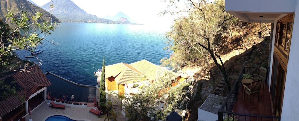 Atitlan Villas Qanajuyu