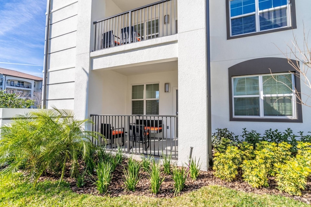 4013 110 Vista Cay