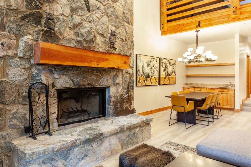 Trail's End Lodge at Deer Valley Resort - Four Bedroom Residence with Space #504 4 Condo