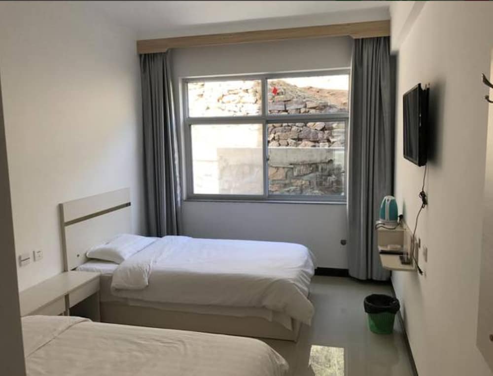 Pingshun Fuya Fengqing Hotel