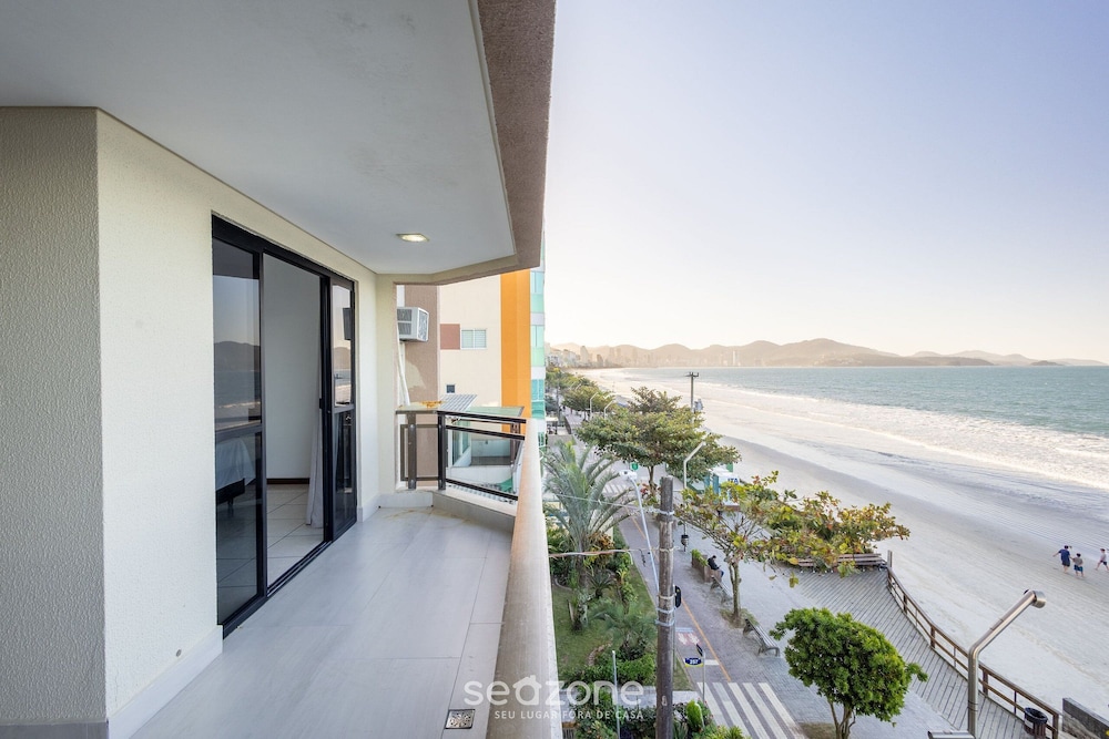 Beachfront Apartment With Beach View Vte0301