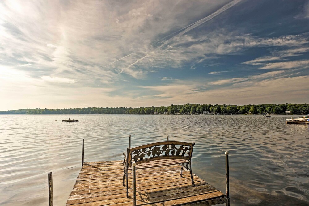 Le Roy Lakefront Retreat w/ Dock Kayaks! - Property Image 14