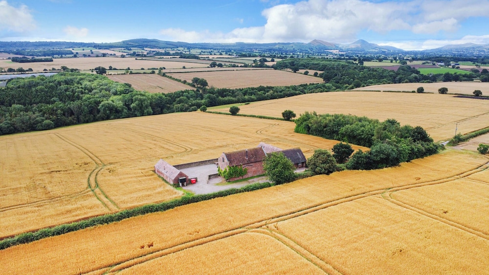 Windy Mundy Farm