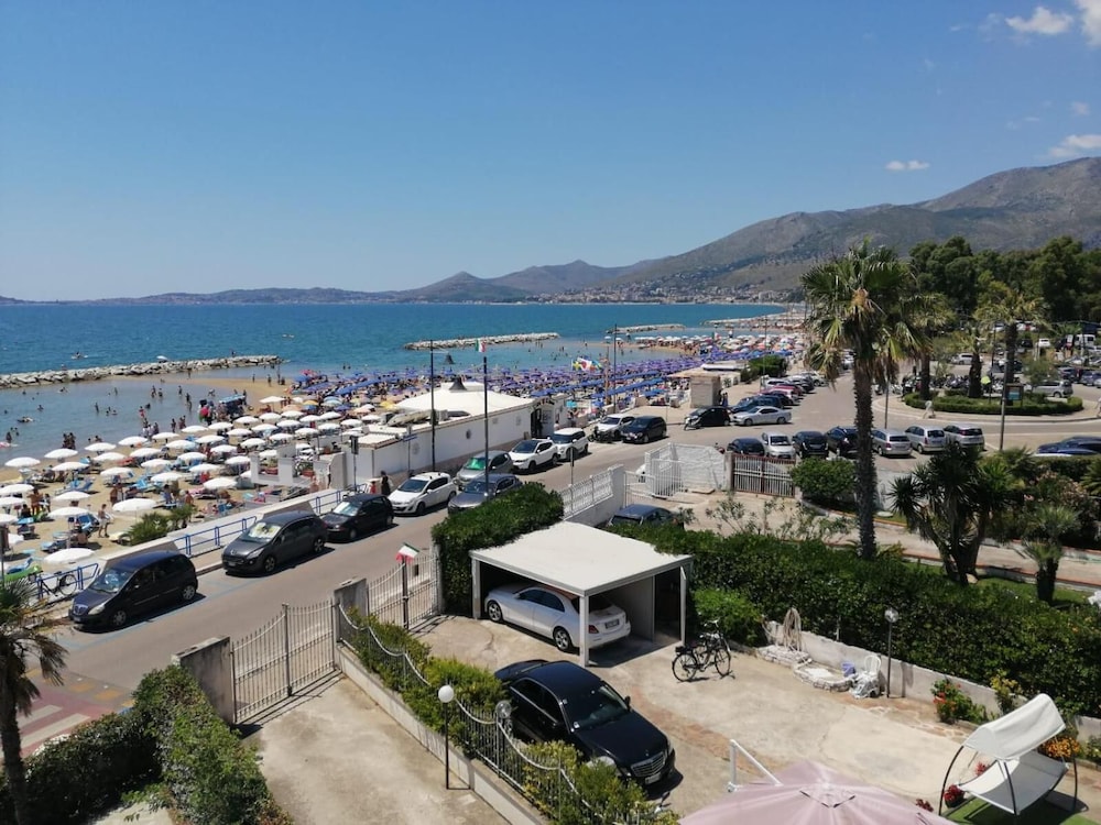 Hotel Tirreno