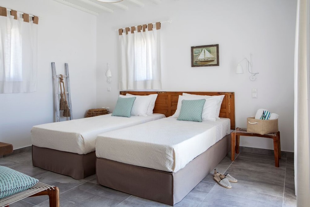 Amperian Mykonos Suites & Villas