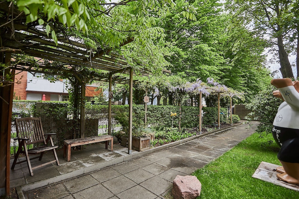 Photo 12