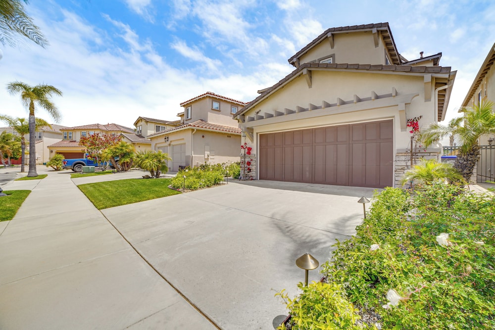 Coastal, Canal-front Oxnard Home ~ 1 Mi to Beach! view 2