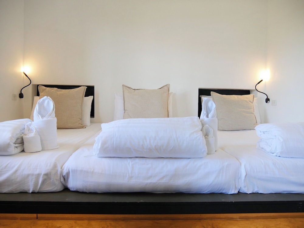 Book a Bed Poshtel - Hostel