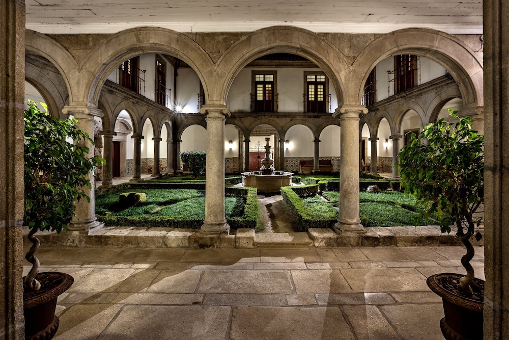 Pousada Mosteiro de Guimarães - Monument Hotel - Image 4