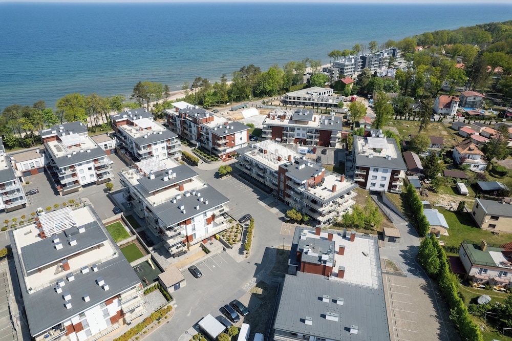 Klifowa Resort Rewal by Renters Prestige