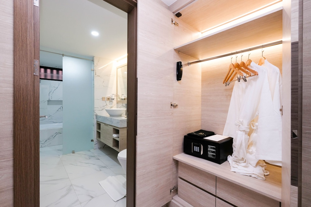 Dream of Aventus Hotel Kuta 35