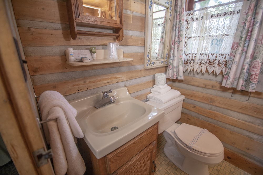 Ridges Inn & Suites