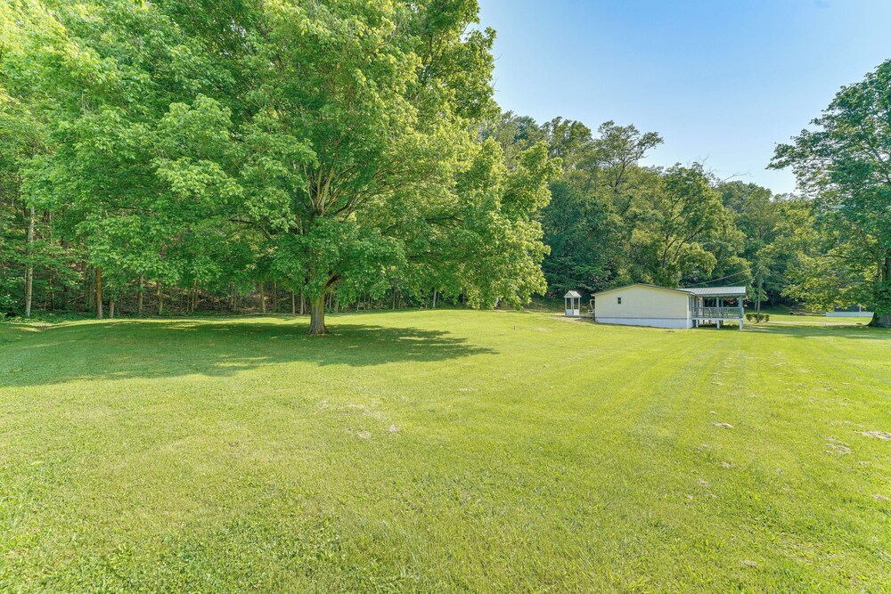 Near Kanawha River & ATV Trails: Home w/ Deck!