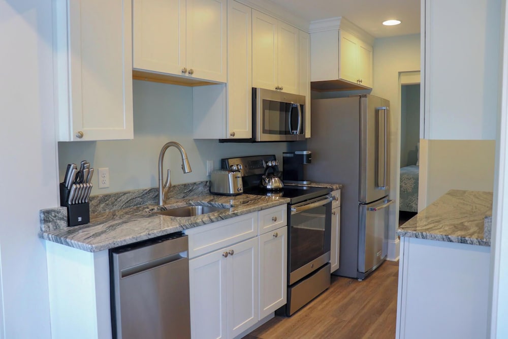 S 1ST Street 27 2ND Floor Condo