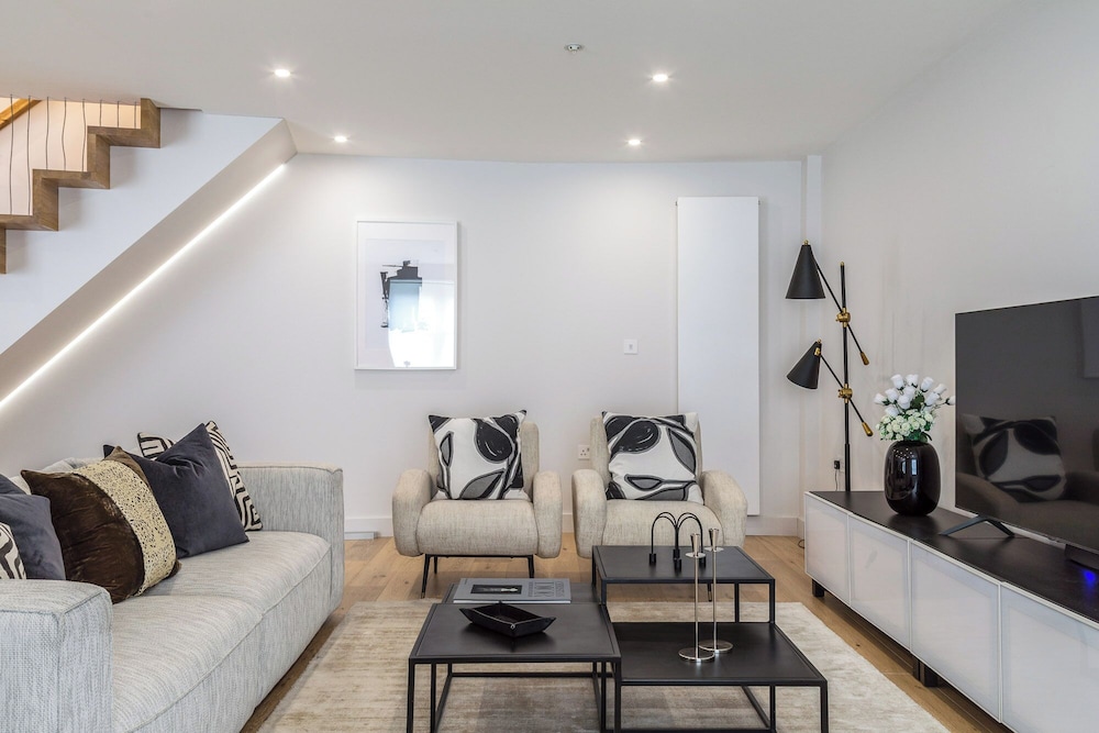 Modern Family Home in Kensington