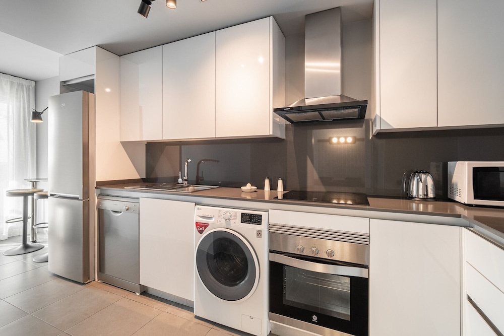 Port Forum Apartments By Olala Homes