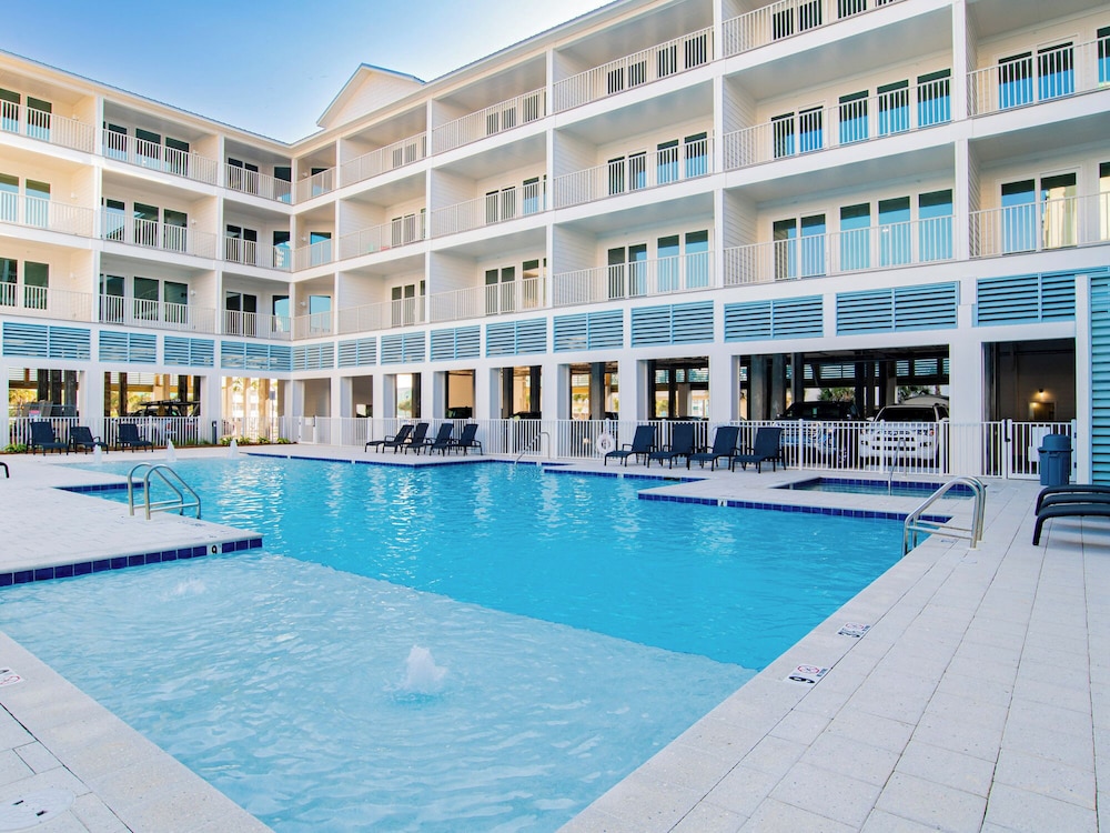 Sea Glass #313 by Southern Vacation Rentals