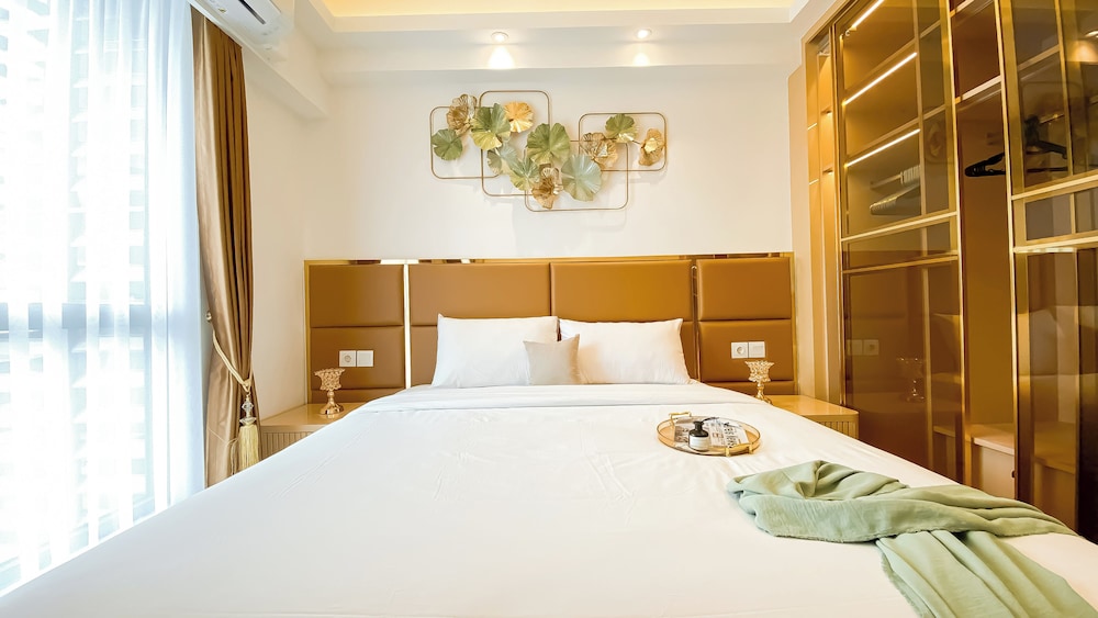 Best Deal and Strategic 3BR Apartment Sky House BSD