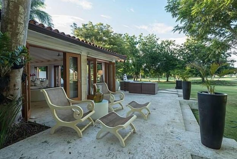 Villa Emily