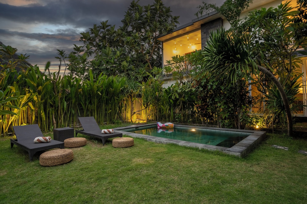 Casa Sweet Lips by Betterplace - Image 1