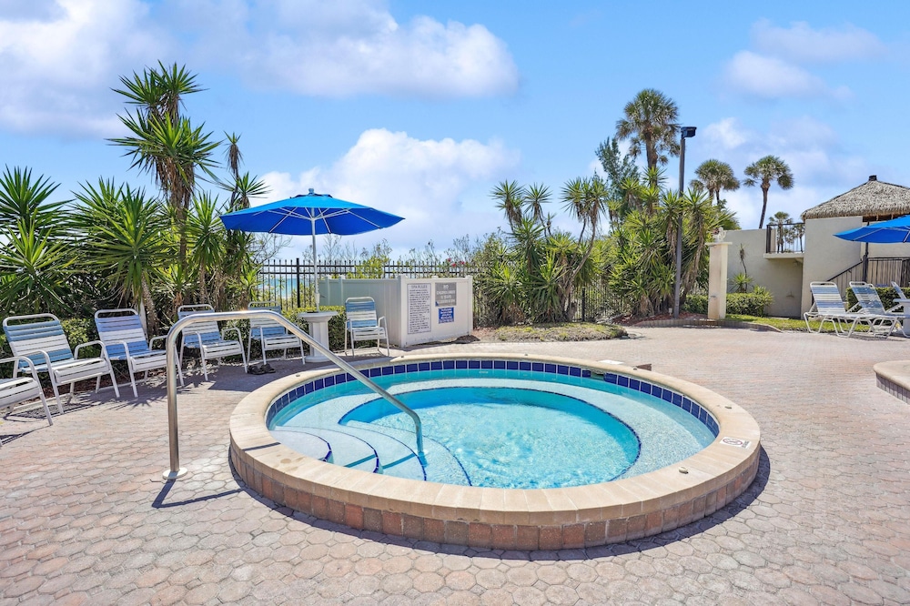 Ocean Sands 1-708
