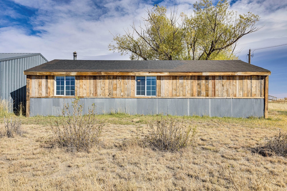 Rustic Cabin in Peyton Near Hiking Trails!