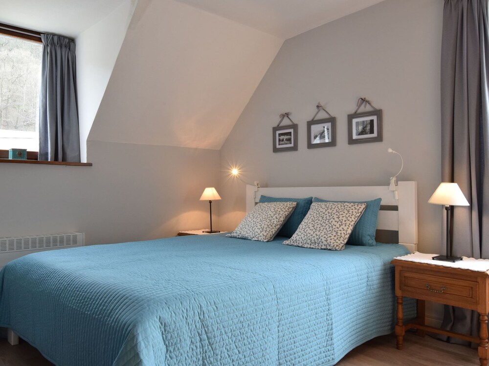 Cozy Family Holiday Home view 4