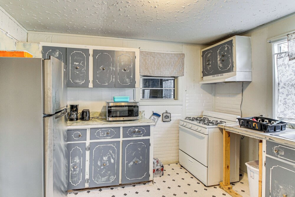 Pet-friendly Little Rock Home on Spacious Lot