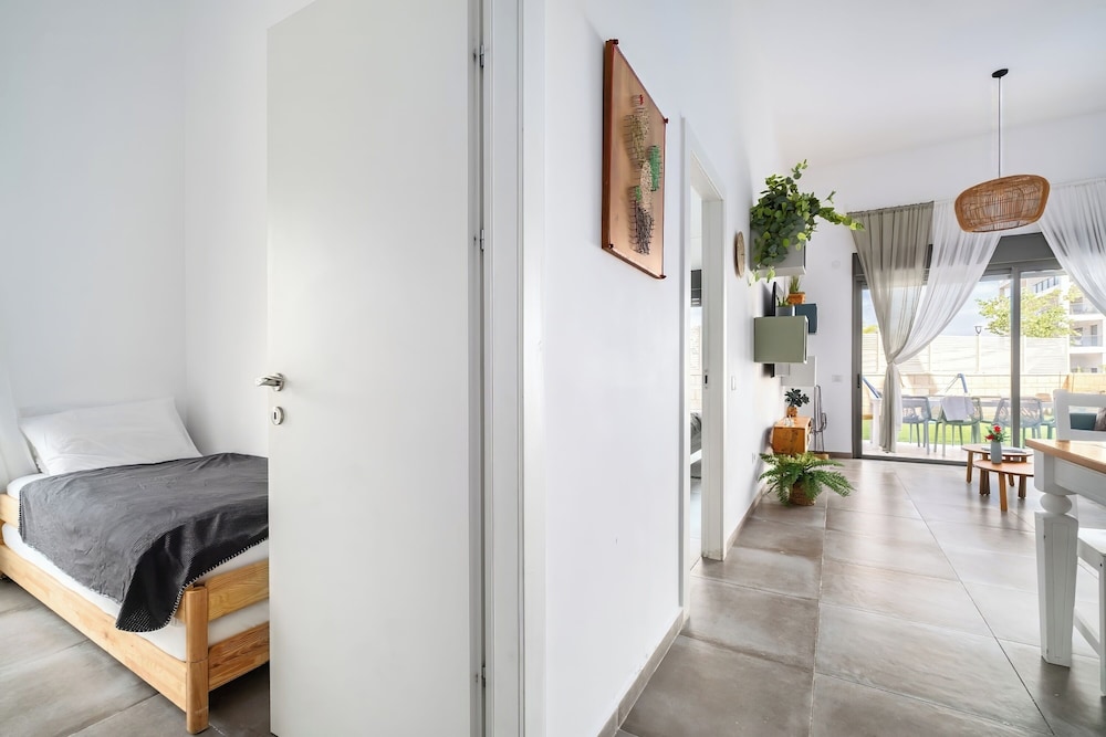 Achziv Bright Garden Stay by Sea N' Rent