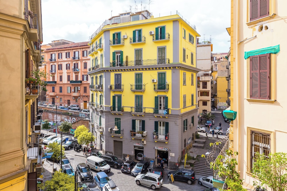 Rettifilo Family Apartment