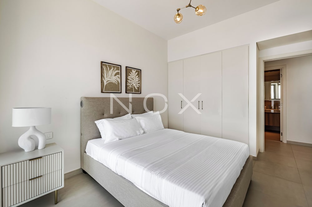 Elegant 1BR Downtown Views 2 T3