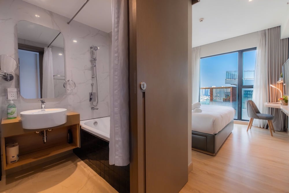 Luminous - Zenity Luxury Apartment - District 1