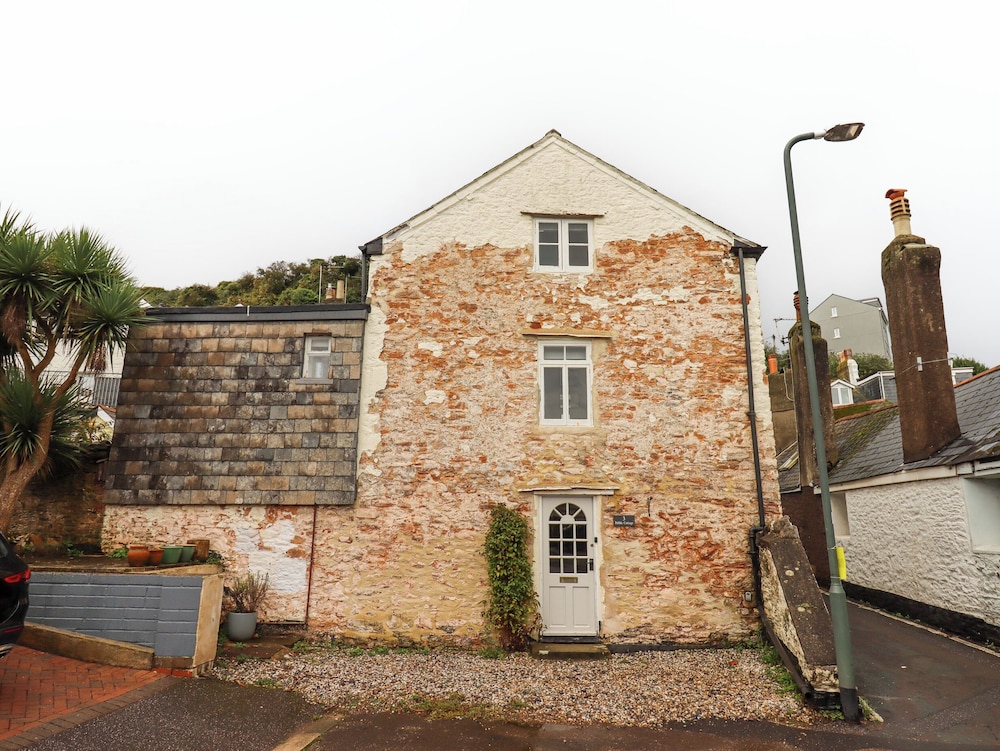 3 Pebble Cottage