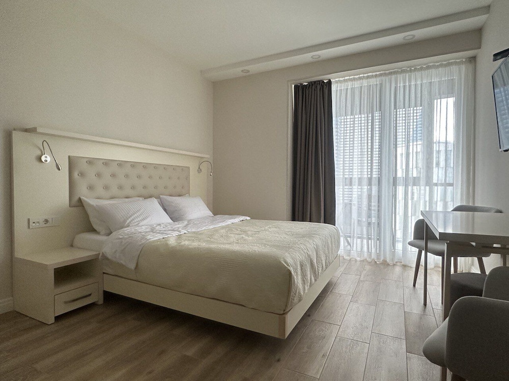 Dream Apartments Batumi view 3