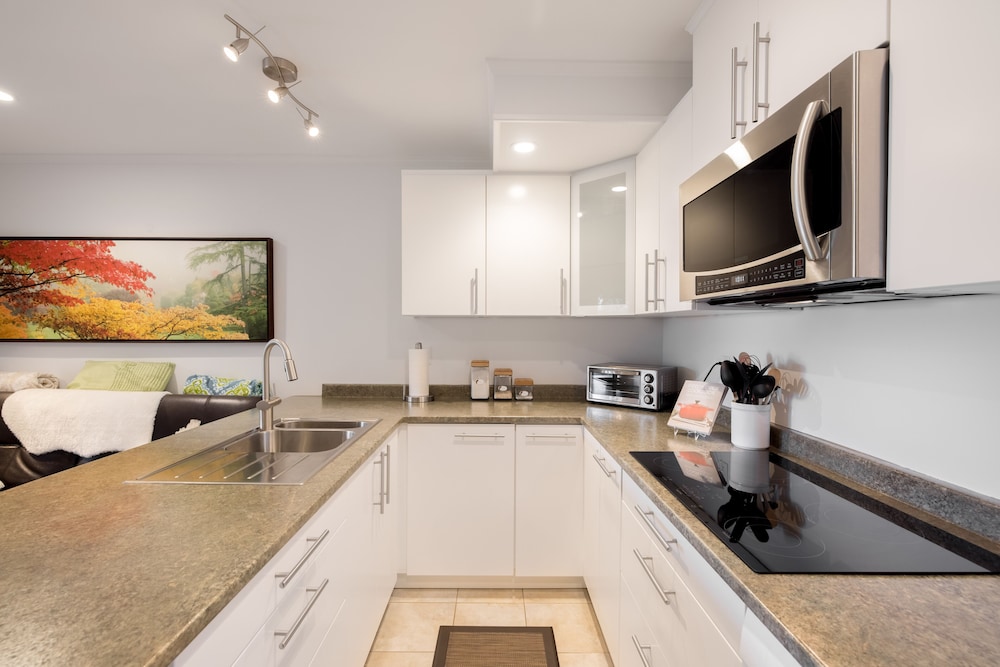 Enchanter Oceanview Suites