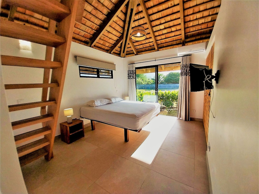 Moorea - Toatea Beach Piti