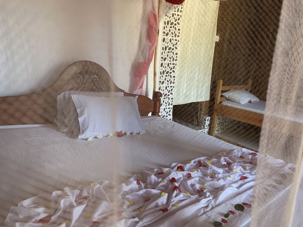 New Jambo Bungalows - Hostel