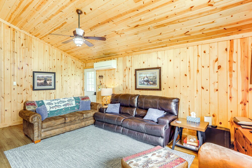 Walk to Lake: Kelleys Island Gem w/ Deck!