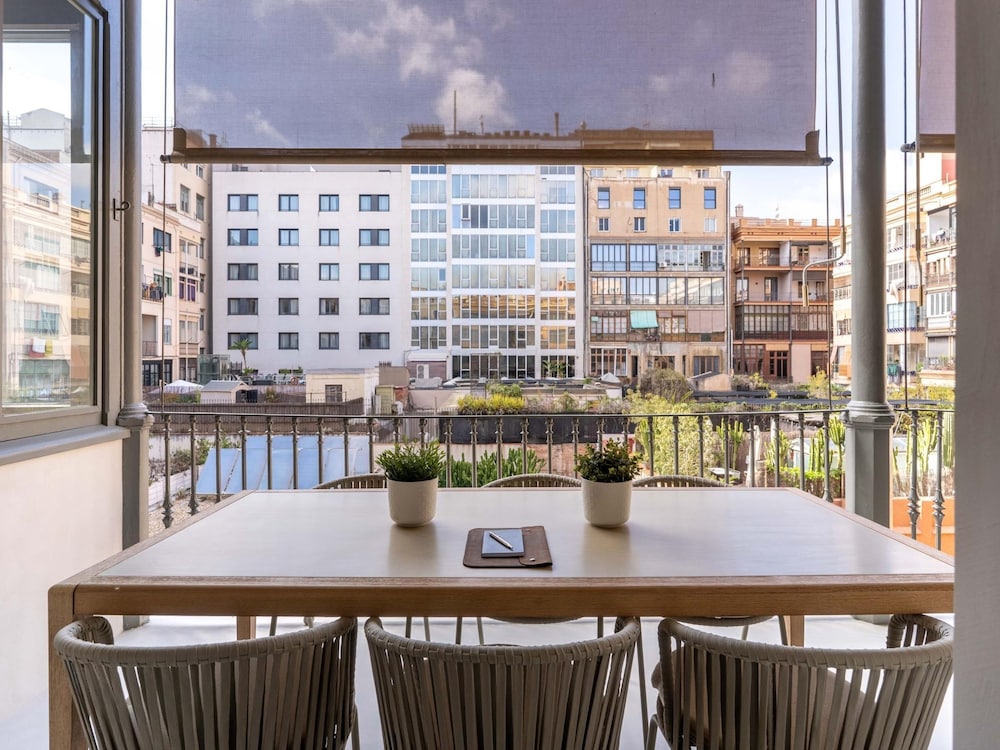 Esplendido Apto de 3 Habitaciones con Terraza