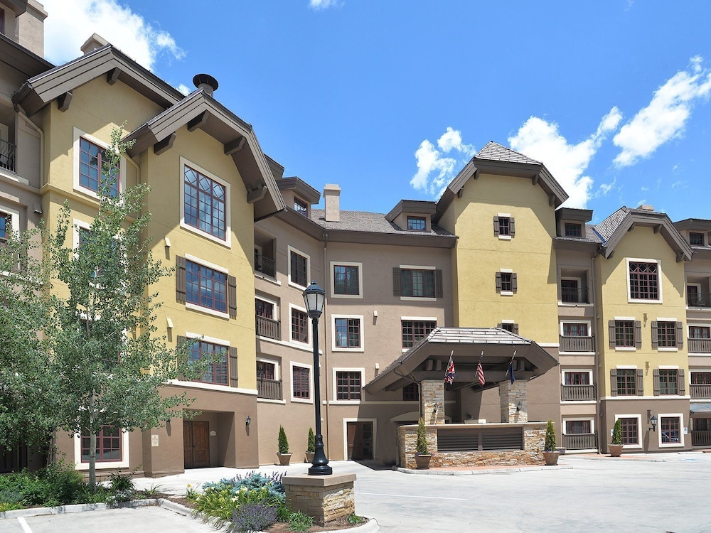 Ascent Condo 111 view 4