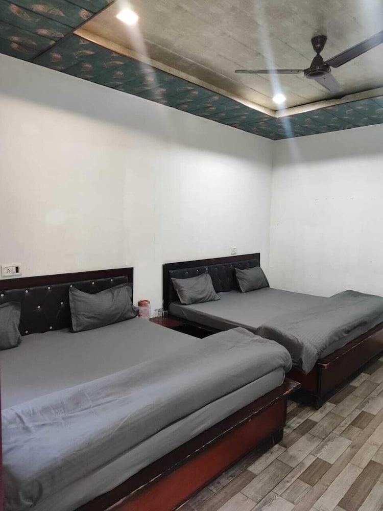 New Mandakini River Resort