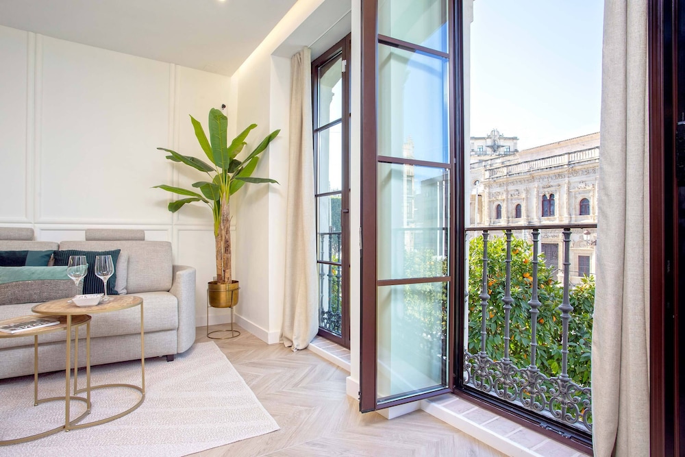 Genteel Home Chicarreros