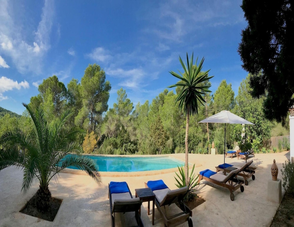 Villa With Private Pool