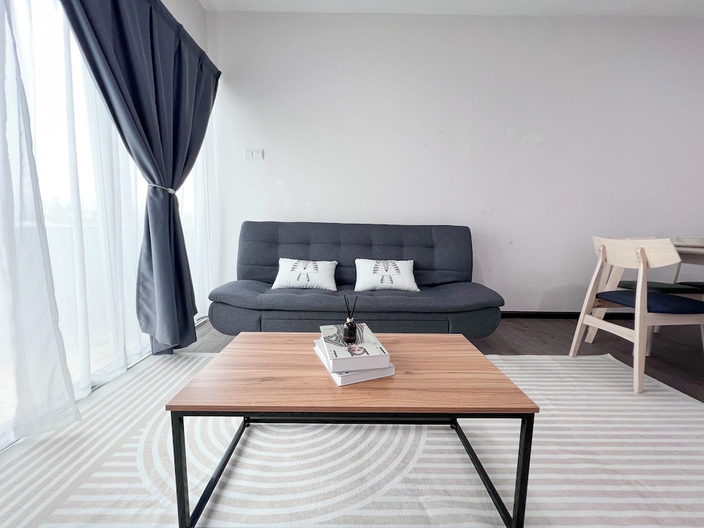 MH Maison by Manhattan Group