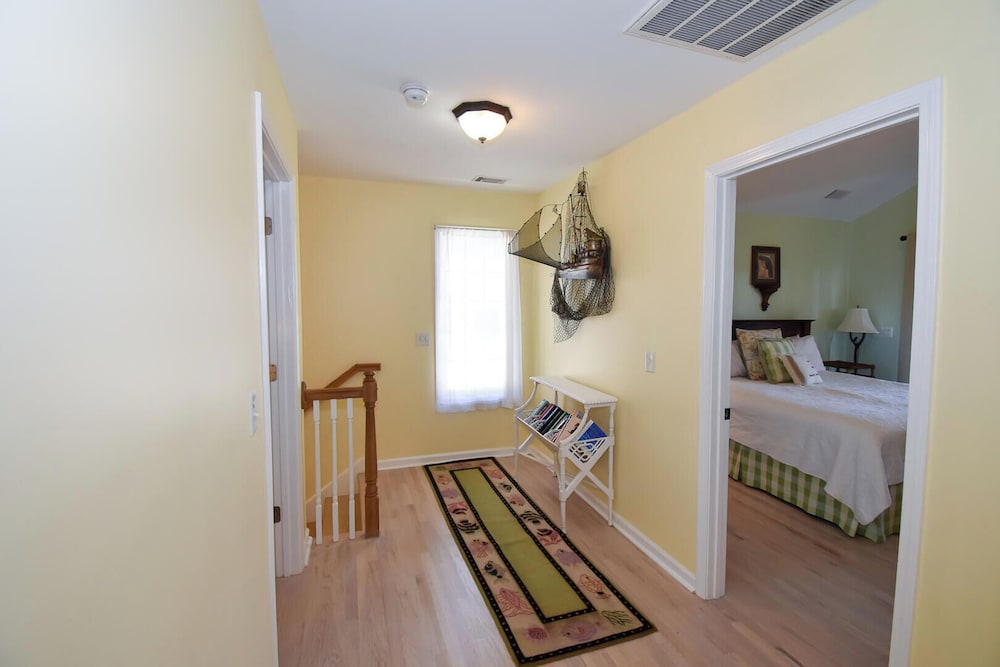 Spacious 4-bed, 4-bath Home in the Heart of Fripp Island