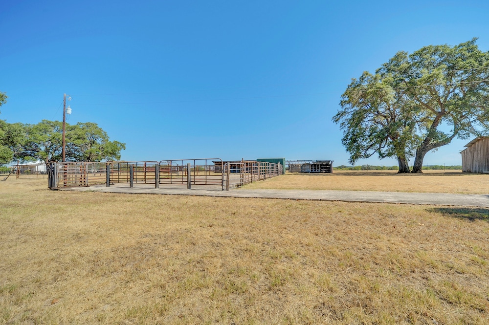 Secluded Blanco Home w/ Private River Access! view 4
