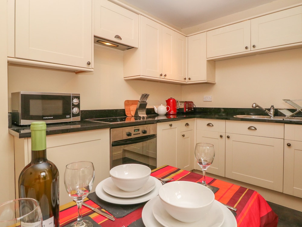 4 Cherry Tree Cottages