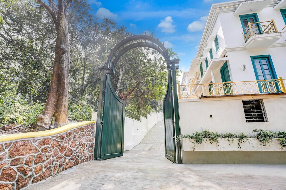 Villa in Goa Near Morjim Beach