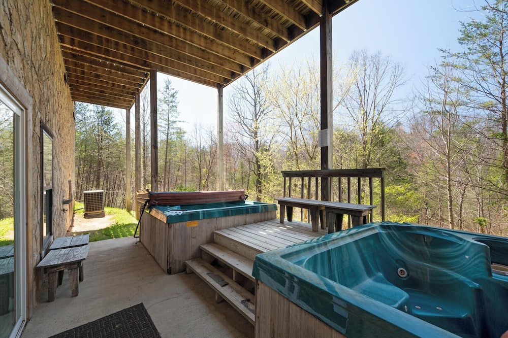 Country Pines Lodge